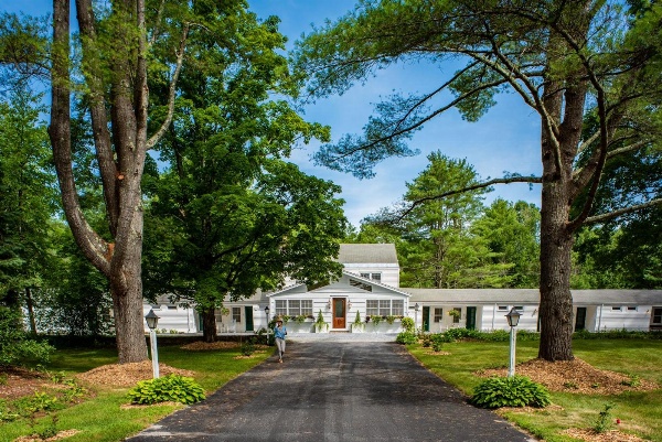 Arcady Mountain Motor Lodge image 1